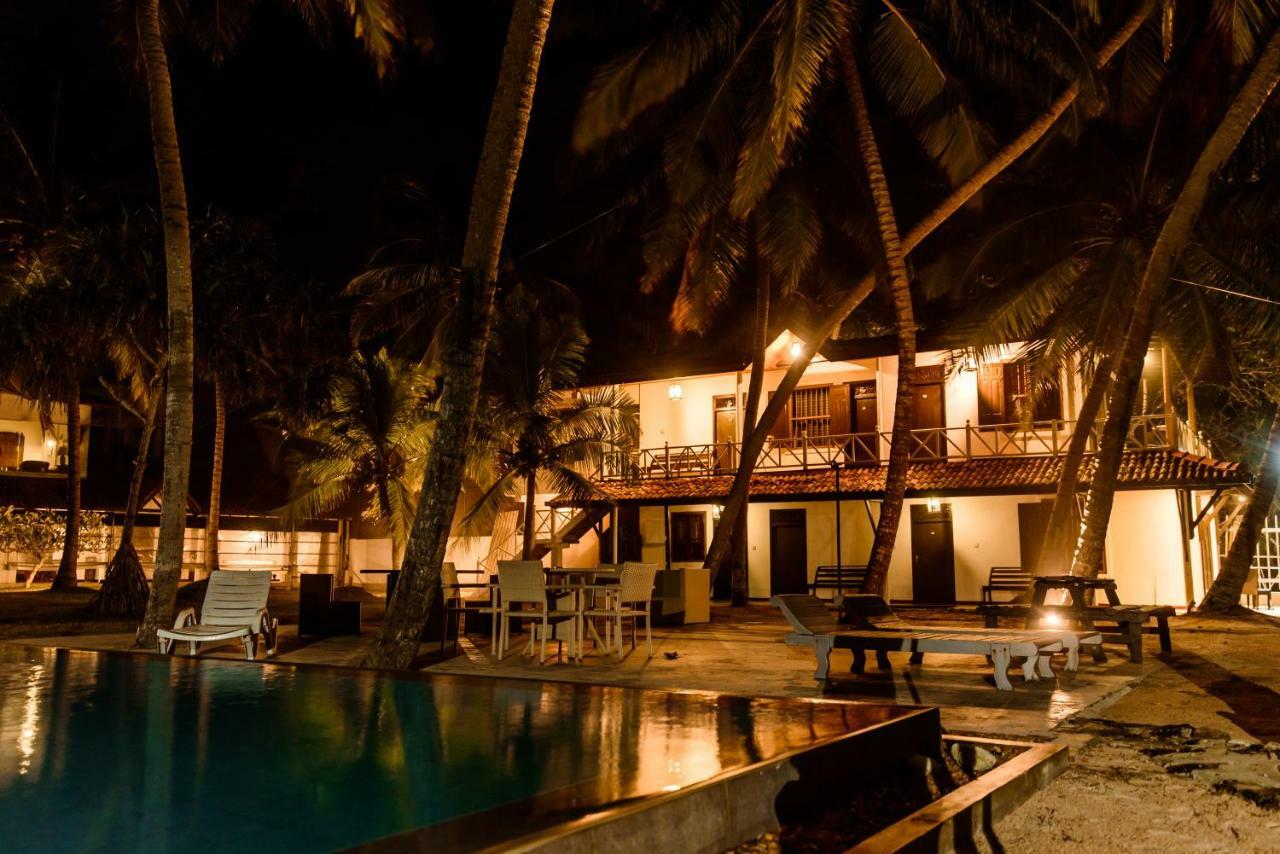 Amor Beach Unawatuna Exterior photo